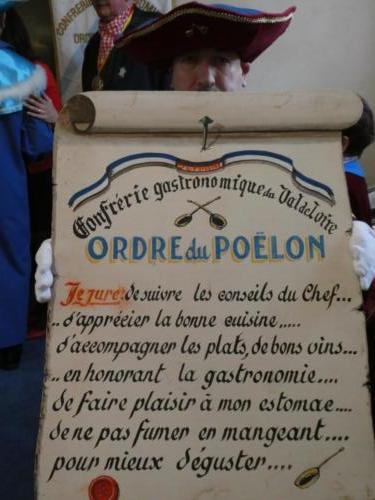 Chapitre de la Confrérie gastronomique culinaire du Val de Loire - Grand Ordre du Poêlon au Château d'Artigny (F). Le serment de la Confrérie. 