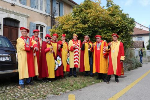 Fête de la vendange de Cortaillod: Jean-François Kunzi, Jean-Paul Vuitel, Heidi Gutleben, Anouck von Allmen, Christine Gavillet, Olivier Bovey, Corinne Schreyer, Jean Panès et Sandro Paz. 