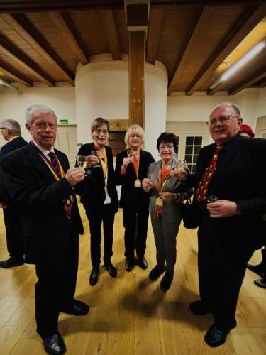 Frairie d'automne à la salle Vallier, à Cressier: Daniel Principi, Brigitte Gyger, Christine Principi et François Sahli.