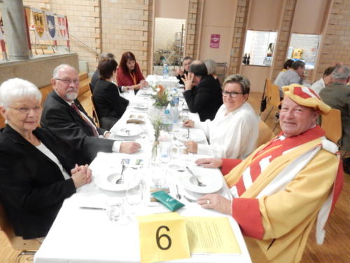 Frairie d'automne à St-Aubin: Pierrette Zwahlen, Alain et Marie-Paule Geiser et Walter Zwahlen. 