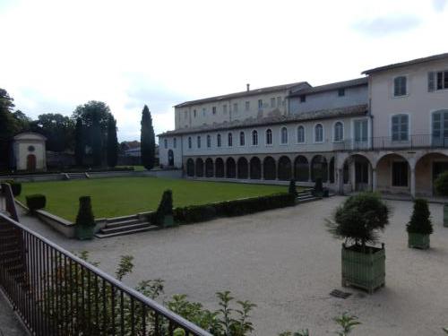 Musée international de la Chaussure à Romans.