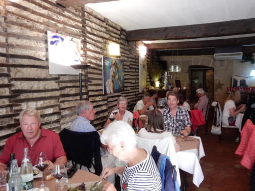 Sortie dans les Côtes-du-Rhône: repas à Romans.