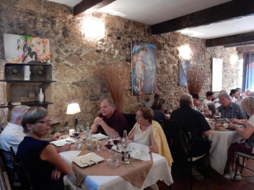 Sortie dans les Côtes-du-Rhône: repas à Romans.