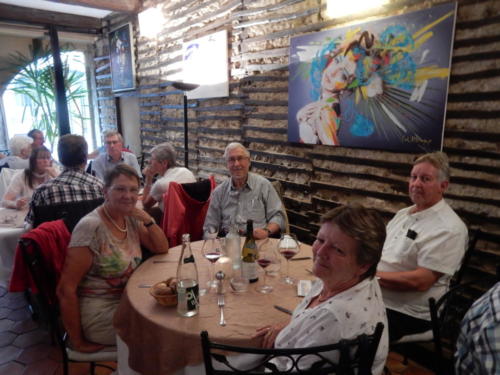 Sortie dans les Côtes-du-Rhône: repas à Romans. Danielle et Alfred Zehr, Rose et Claude Buschini.