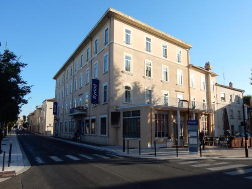 Sortie dans les Côtes-du-Rhône: Orange. 