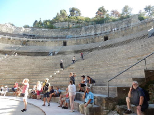 Sortie dans les Côtes-du-Rhône: théâtre antique d'Orange.