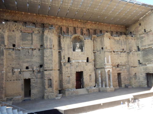 Sortie dans les Côtes-du-Rhône: théâtre antique d'Orange.