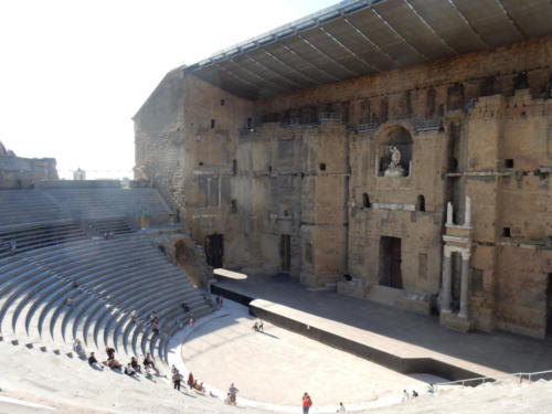 Sortie dans les Côtes-du-Rhône: théâtre antique d'Orange.