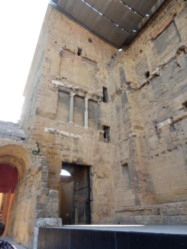 Sortie dans les Côtes-du-Rhône: théâtre antique d'Orange.