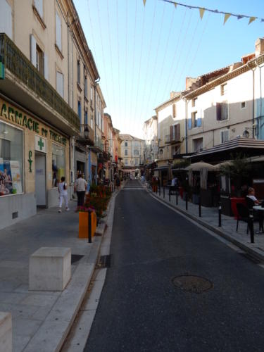 Sortie dans les Côtes-du-Rhône: Orange.