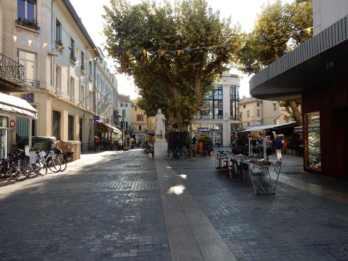 Sortie dans les Côtes-du-Rhône: Orange.