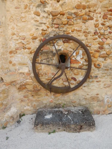 Sortie dans les Côtes-du-Rhône: château de la Nerthe.