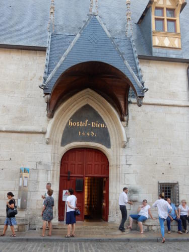 Sortie en Franche-Comté et en Bourgogne: visite de l'Hôtel Dieu de Beaune. 