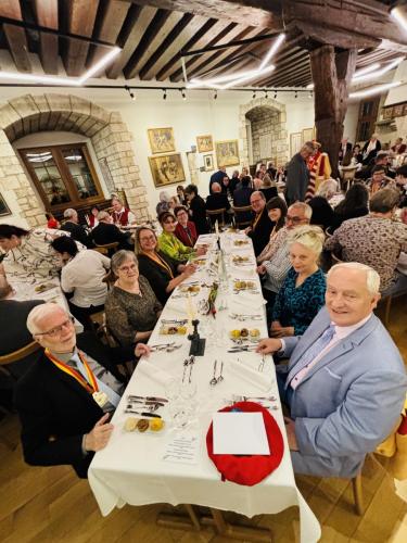 Frairie de printemps au Château de Boudry : Jean et Françoise Erard, Corinne Schreyer, Sandra Niculescu, Micheline Jaccoud, François Sahli, Mireille Tissot-Daguette, Stéphane Hauert, Marie-Bernadette Equey et Jean-François Kunzi. 