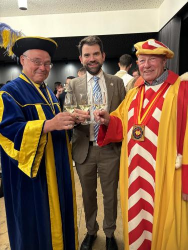 Remise des Prix de la Sélection des Vins de Neuchâtel au Temple du Bas: Sylvain Ischer, Damien Cottier et Walter Zwahlen. 