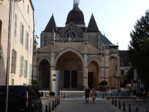 Sortie en Franche-Comté et en Bourgogne: Beaune.